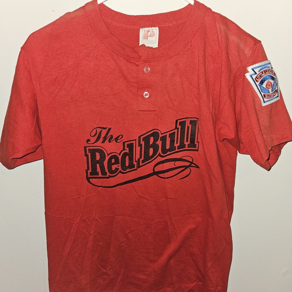 Vintage Little Leage Baseball Red Bull Red T-Shirt Jersey